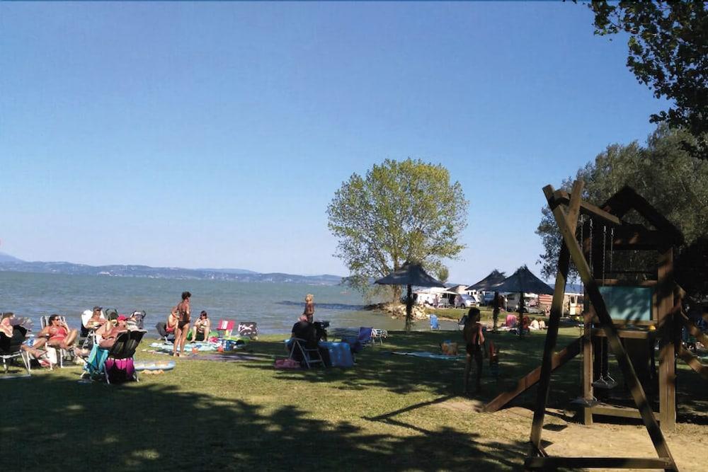קאסטיגליונה דל לאגו Camping Listro מראה חיצוני תמונה